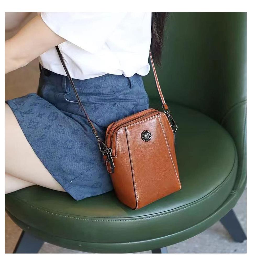 Bearneko Women's Genuine Leather Shoulder Bag, Lightweight, Crossbody, Wallet Bag, Small, Waterproof, Smartphone Pouch, Fashionable Gift for Women