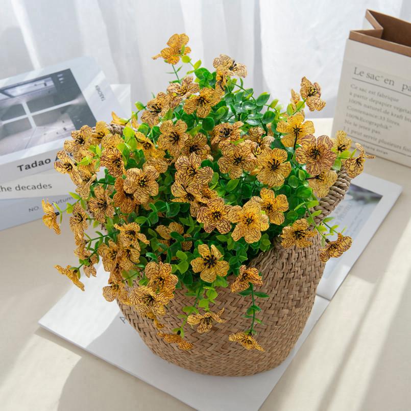 Artificial Plastic Cherry Flowers Silk Daisy Christmas Decorations Vase for Home Garden Party Wedding Fake Eucalyptus Plants