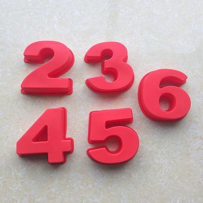 Moule en Silicone Cartoon 4 pouces pour Mousse, Gâteaux Chiffon & Desserts - Chiffres Arabes