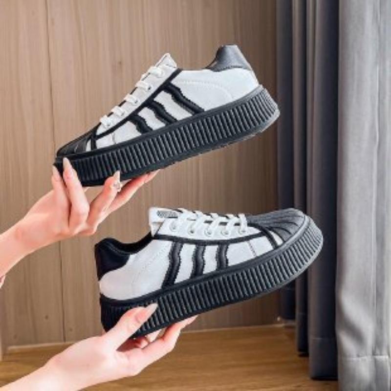 

Белые туфли женские весенние новые женские удобные простые туфли на платформе повседневные универсальные цветные женские туфли 40 чёрный