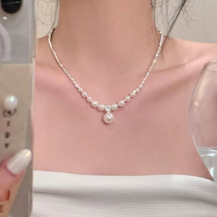 Female High-end Minimalist Temperament Collarbone Necklace