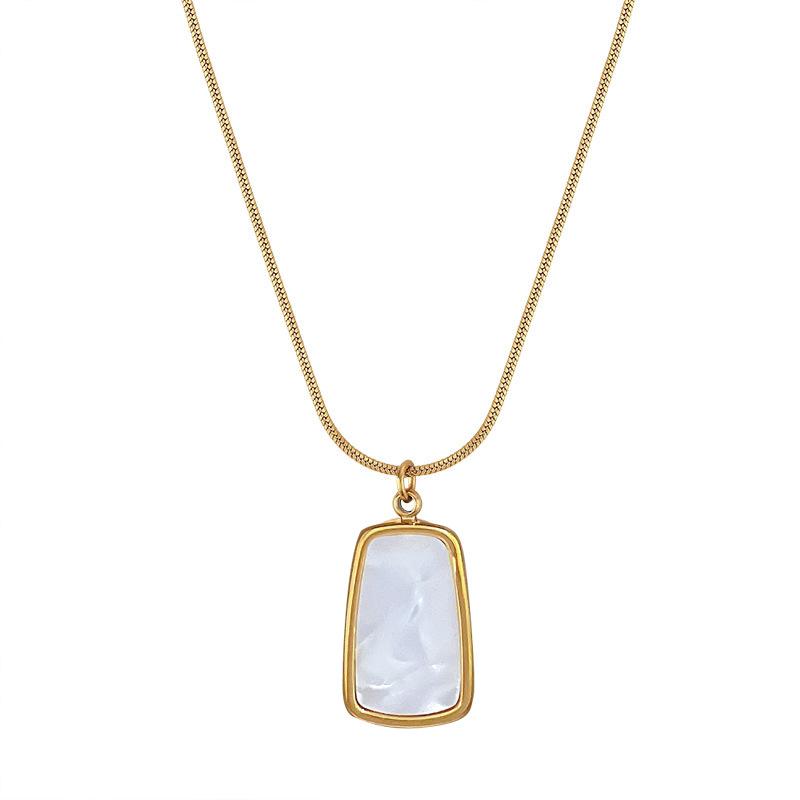 Square Shell Snake Bone Chain Furnace Real Gold Necklace Female Collarbone Chain With Jewelry