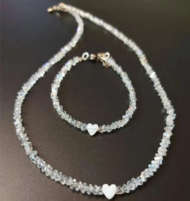 Crystal Beaded Necklace and Bracelet Set Adjustable Length Heart Pendant Jewelry Set for Women and Girls Fashion Accessories One Size белый
