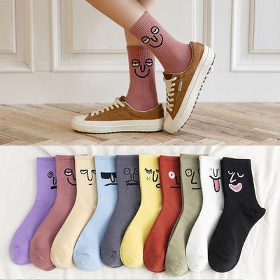 Chaussettes Femme Mode Imprimé Dessin Animé Kawaii Mignon Chaussettes Décontractées Unisexe Homme Femme Streetwear Harajuku Hip Hop Skateboard Chaussettes Crew 4839