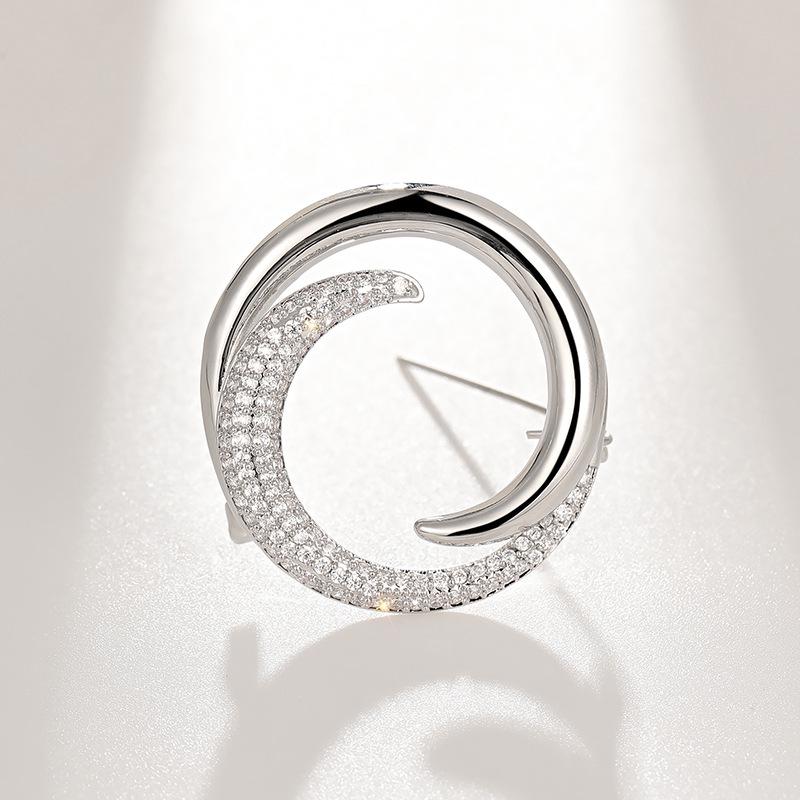 Bo Xin Yun Elegant Zirconia Korean Round Brooch Pin