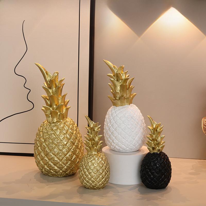 Elegant Resin Pineapple Craft For Desk Display And Interior Decoration Design