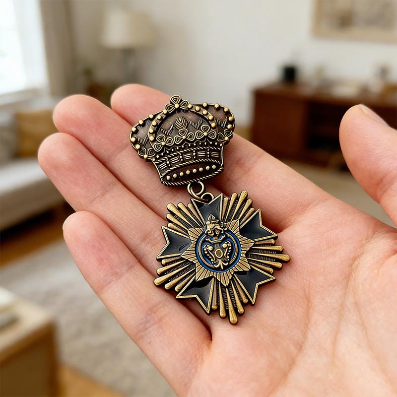 European and American Bronze Navy Style Retro Medal Niche Badges Versatile 3CM*5CM
