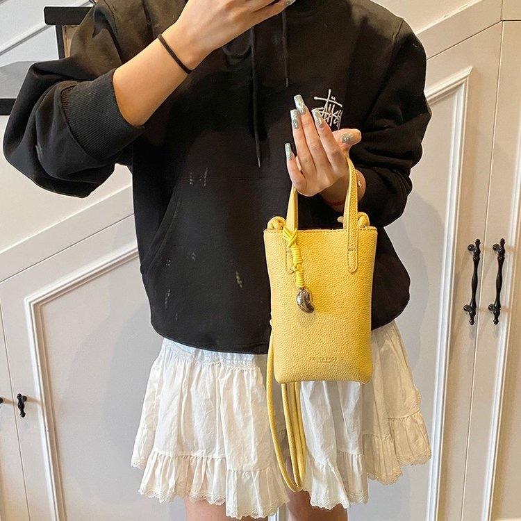 Casual niche design simple women's bag 2025 spring new fashion trend bucket bag shoulder messenger bag