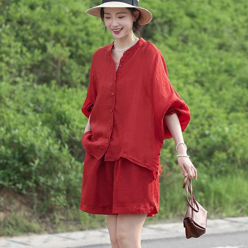 

Loose-Fit Summer Set: Lightweight Linen Shirt & Wide-Leg Shorts with Sun Protection Large красный