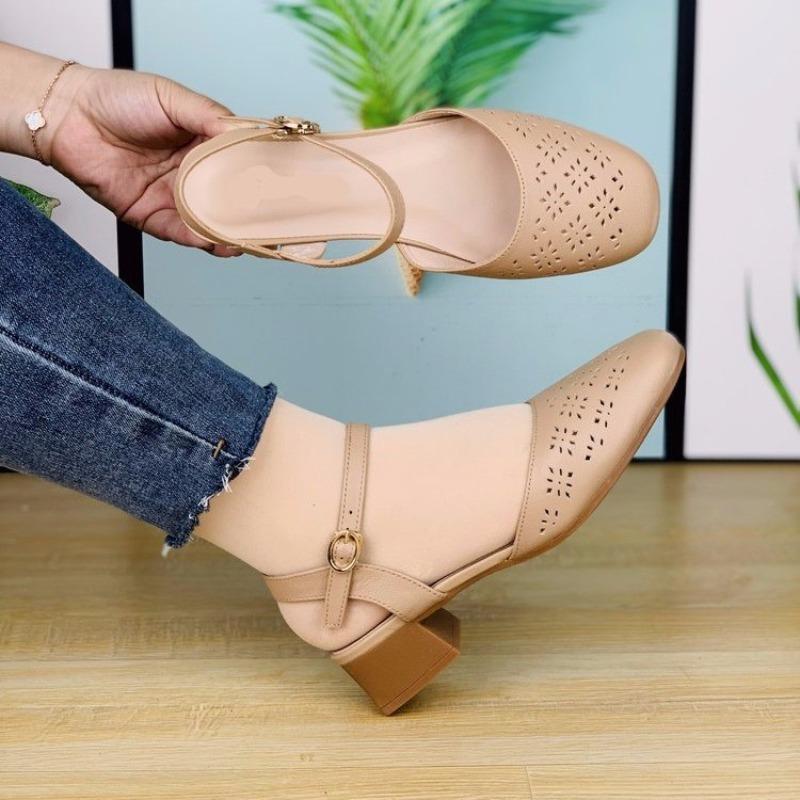 Summer new thick heel women's shoes front bag empty one-word buckle casual old single sandals