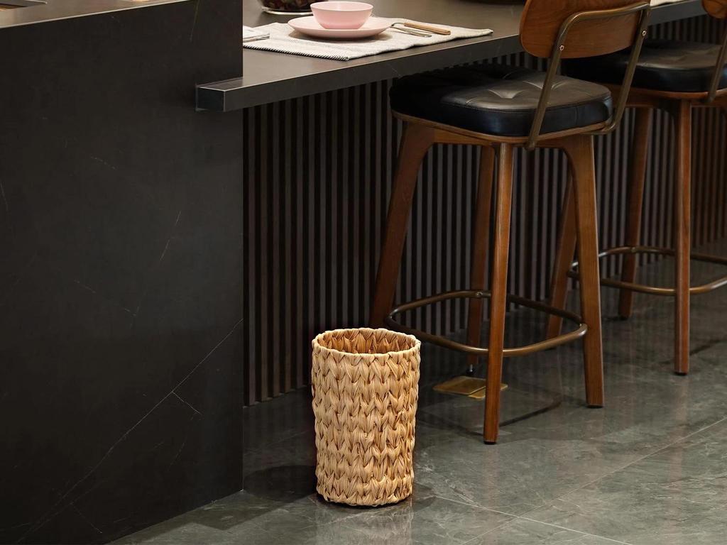 Handmade Plastic Rattan Woven Trash Can: Bedroom Waste, Toy Storage, and Bathroom Tissue Basket.