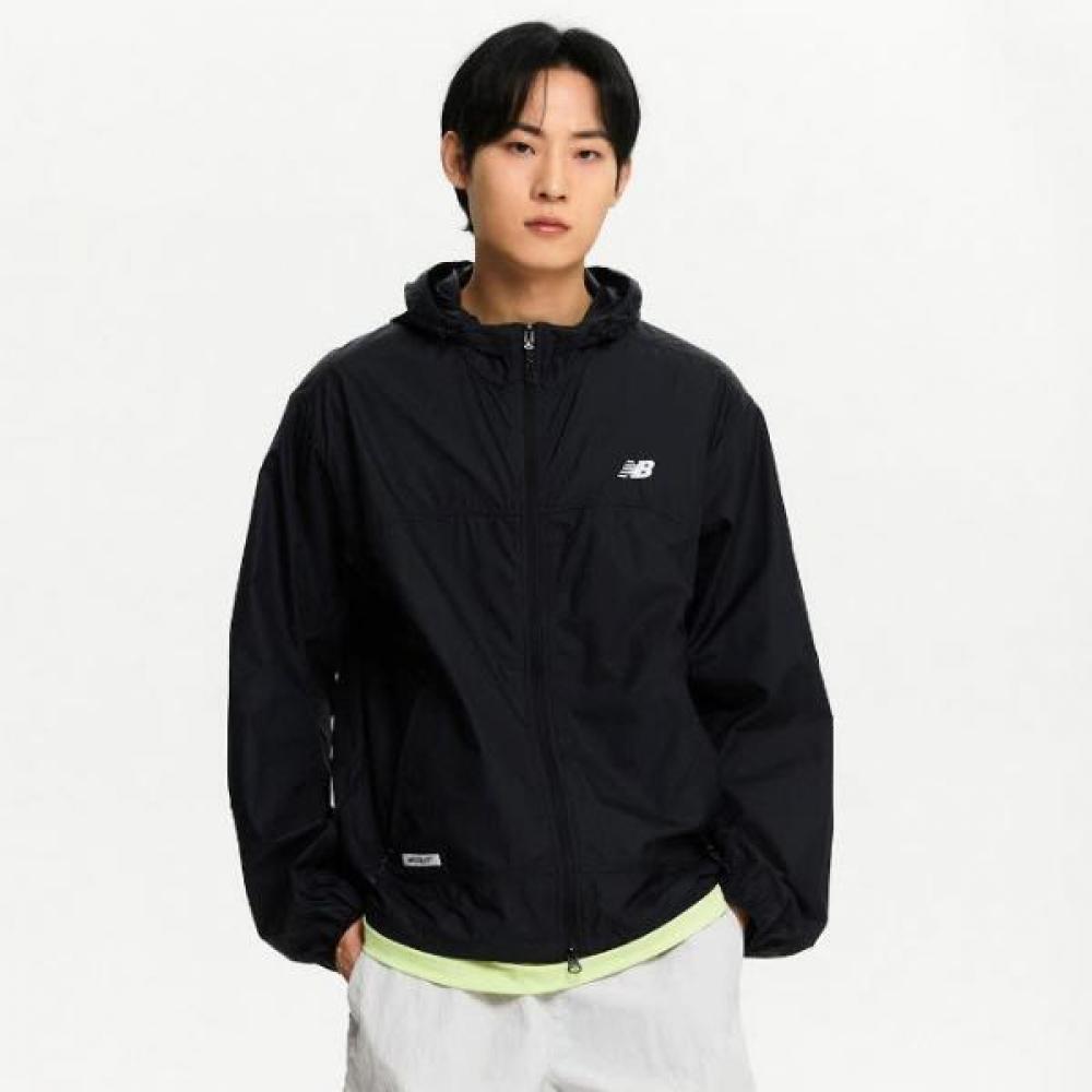 

New Balance Club Public Small Logo Lightweight Windshield Nbnae21013 19 95(M)