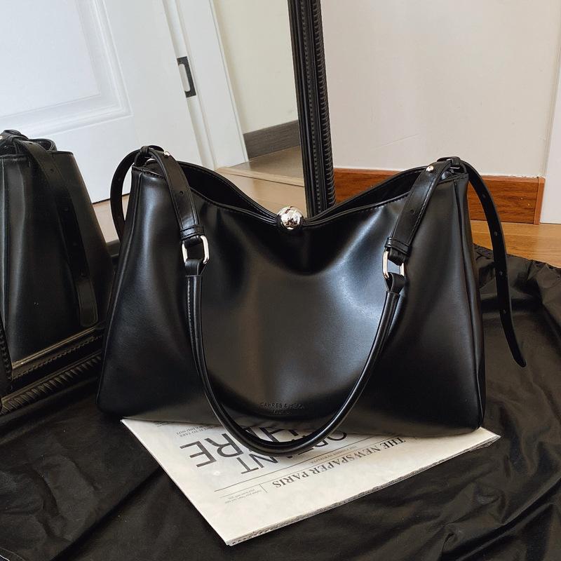 Large-capacity Bag Women's Autumn and Winter Versatile New Simple Shoulder Messenger Bag Casual Commuter Tote Bag