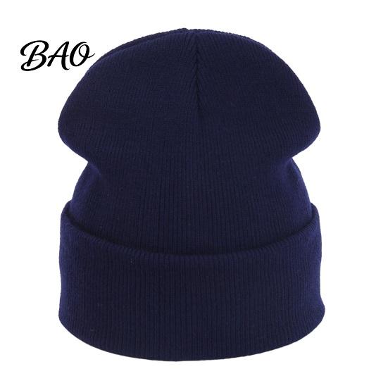 Winter Warm Beanies Hat Unisex Solid Color Knit Beanies, Classic Slouchy Skull Cap for Winter, Couple Matching Casual Headwear Men Women, Soft Thermal