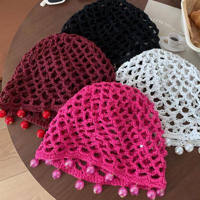 Cappello lavorato a maglia scavato Berretto rotondo con perline Cappello all'uncinetto traspirante da viaggio