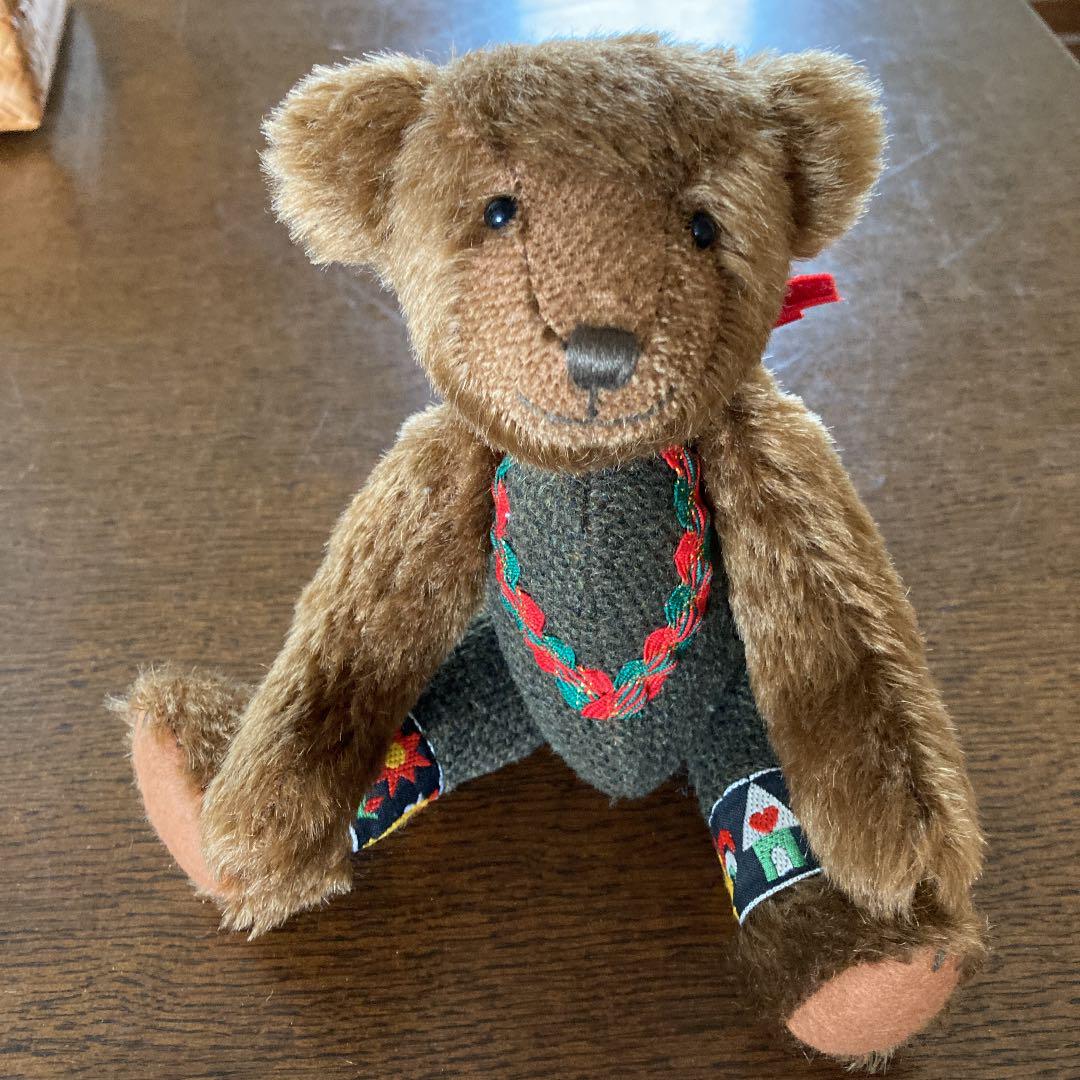 

[USED] Teddy bear artist Christmas
