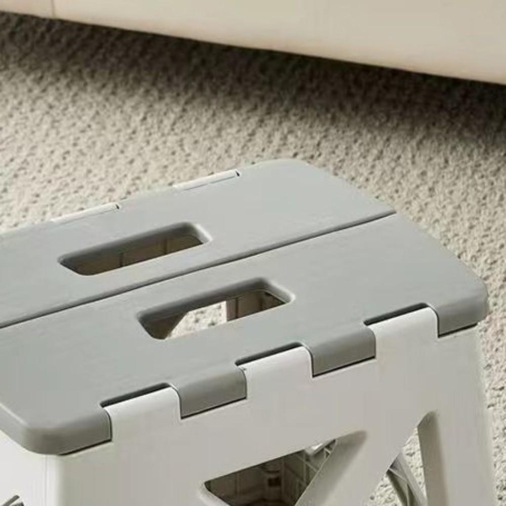 Plastic Leisure Fishing Chair Foldable Outdoor Camping Stool Portable Folding Stool for Home Use