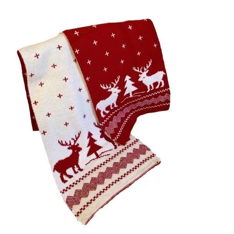 

Red Knitted Reindeer Scarf: Winter Warmth for Student & Couples, Cute New Year Gift
