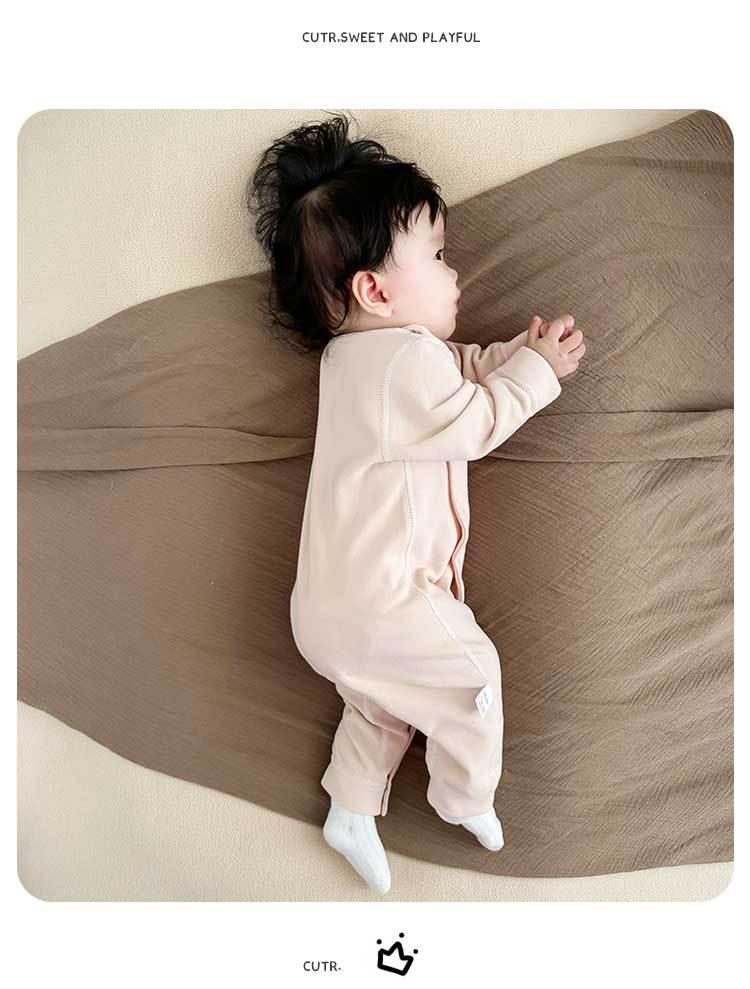 Class A Mulberry Silk Baby Onesie - Thickened, Warm, Slant-Opening Romper with Long Sleeves for Autumn/Winter.