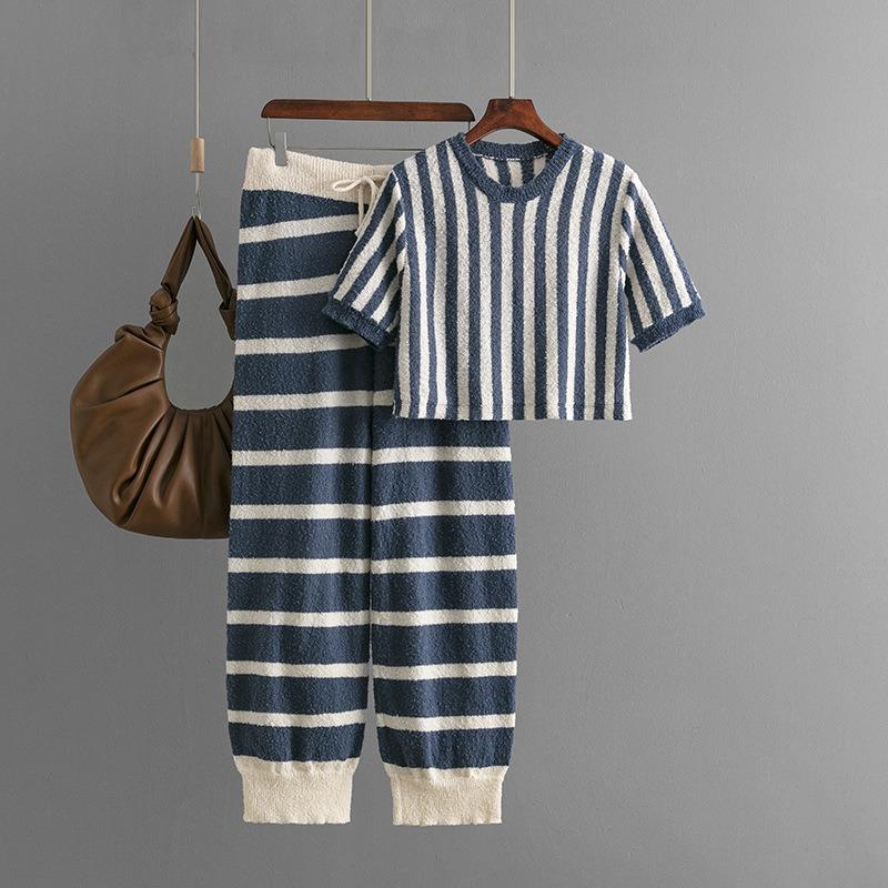 Summer new striped crew neck short top casual knitted sweater, suit women