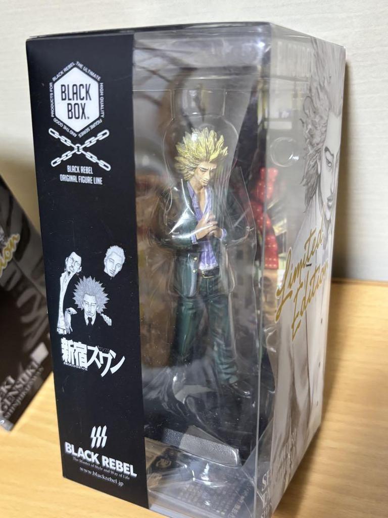 [USED] Shinjuku Swan Figure Set of 3 - Tatsuhiko Shiratori