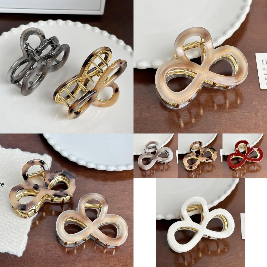 Handmade Aesthetic Hair Clutch Clip Featuring Beautiful Bow Pattern For Modern Women's Fashion