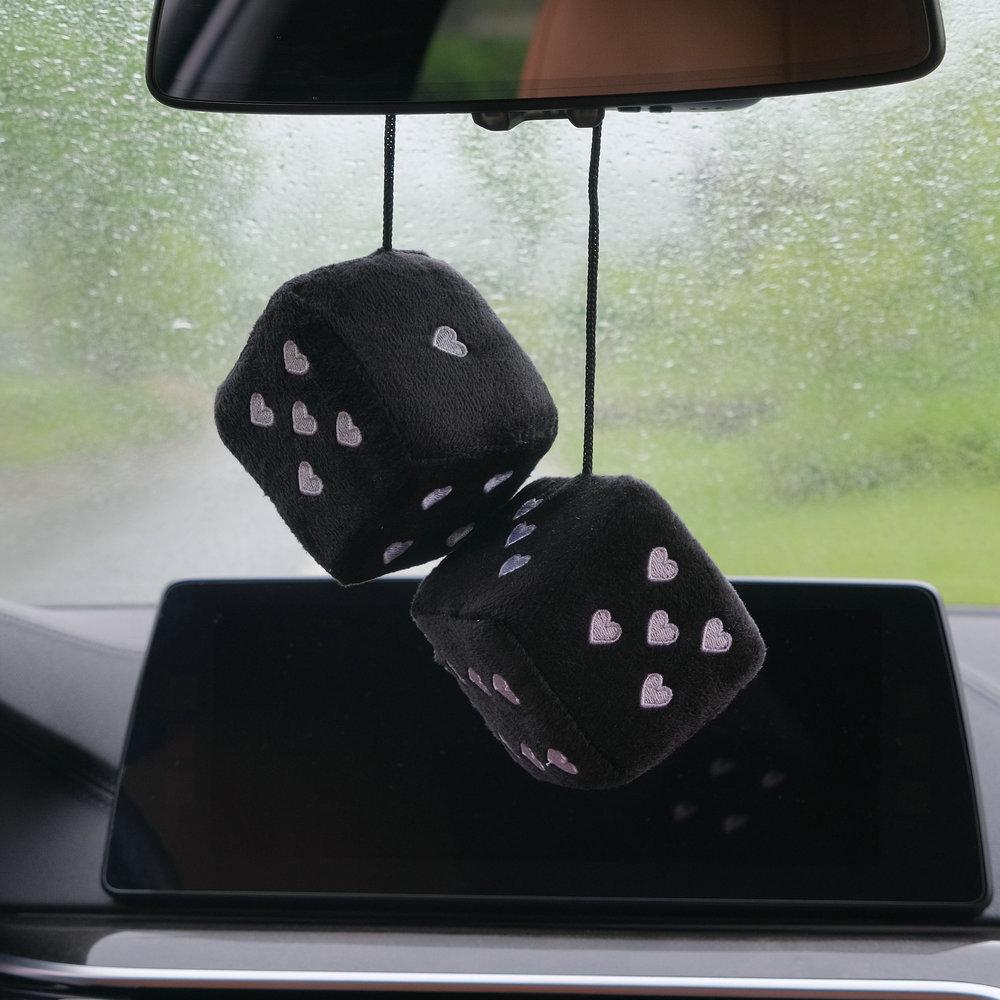 

1 Car Dice Hanging Ornament - Black and White Game Decoration, with Rope for Easy Hanging, Durable Car Interior Decoration чорний
