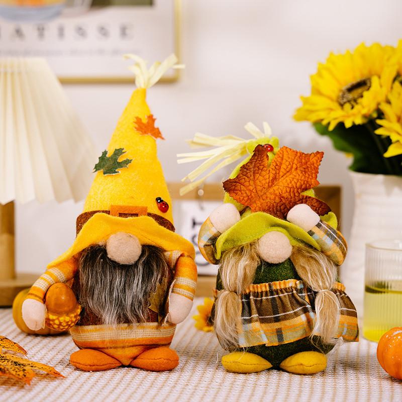New Seasonal Harvest Festival Decoration Gnome Figurine With Maple Leaf Design For Fall