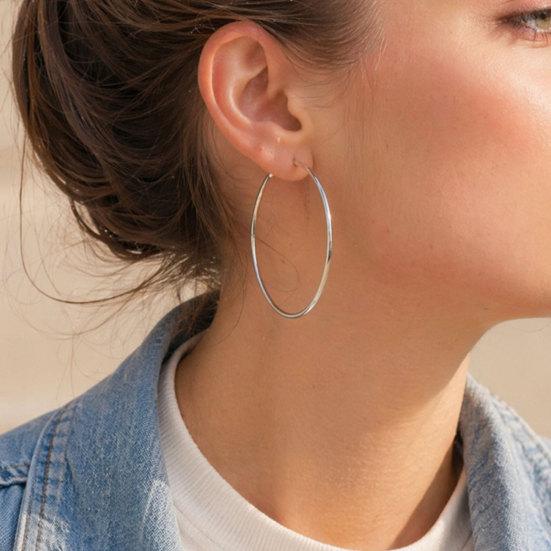 1 Pair Big Hoop Earrings for Women Girls, Round Circle Hoop Earrings, Lightweight Minimalist Jewelry Gifts for Her