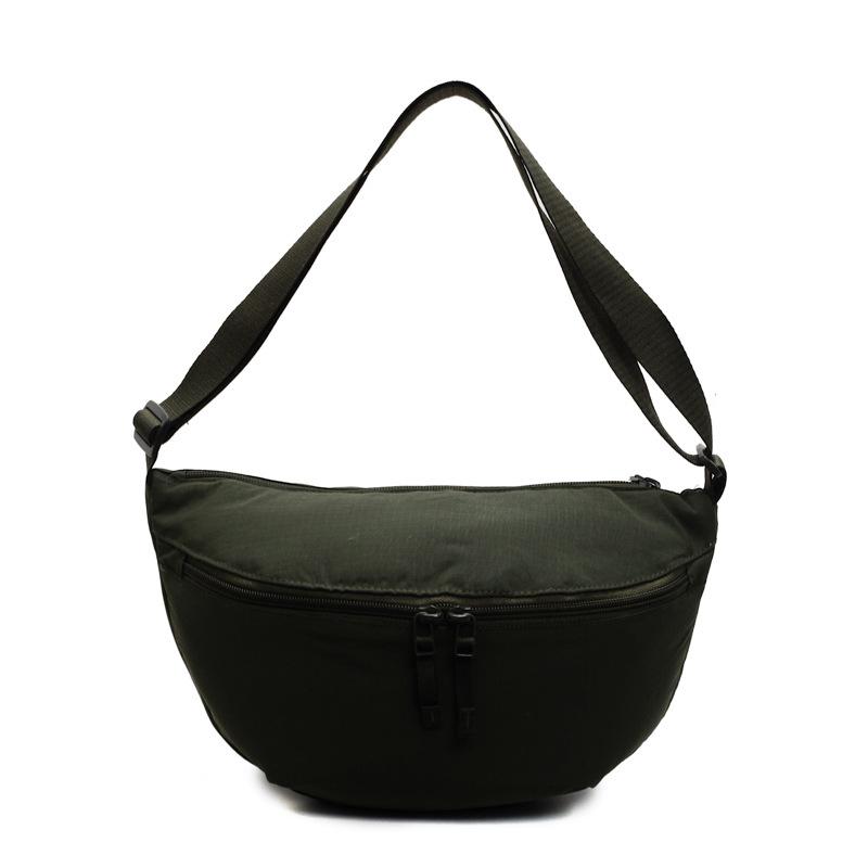 Korean version of popular fashion breast bag women's new simple shoulder bag large capacity light casual messenger bag