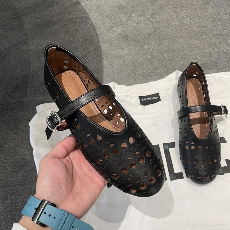 Wersja ze skóry owczej~ Letnie skórzane płytkie Mary Jane z paskiem na jeden guzik z klamrą ażurowe okrągłe noski płaska podeszwa buty damskie baleriny