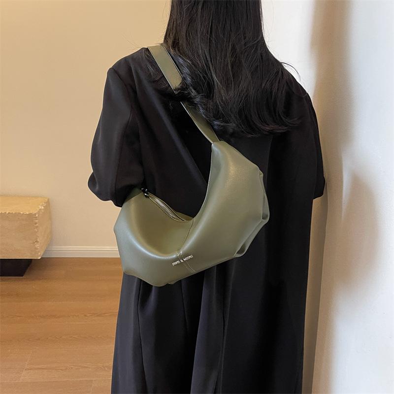 Retro large-capacity bag Commuter women's bag Casual shoulder armpit bag New dumpling bag