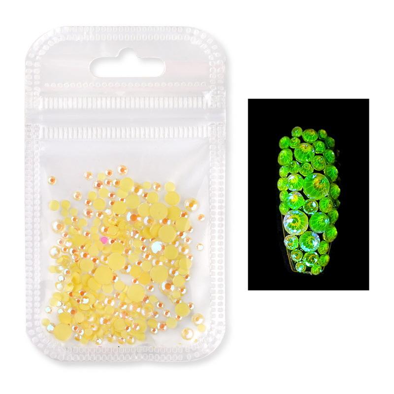 Hot-Selling Halloween Manicure Sticker Diamond Luminous Drill Ss6-Ss20 Multi-Size Mixed Fluorescent Drill