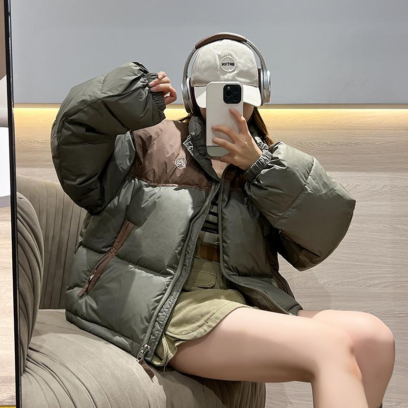 Contrast color down jacket women's short winter new loose thickened stand-up collar fashionable white duck down jacket tide