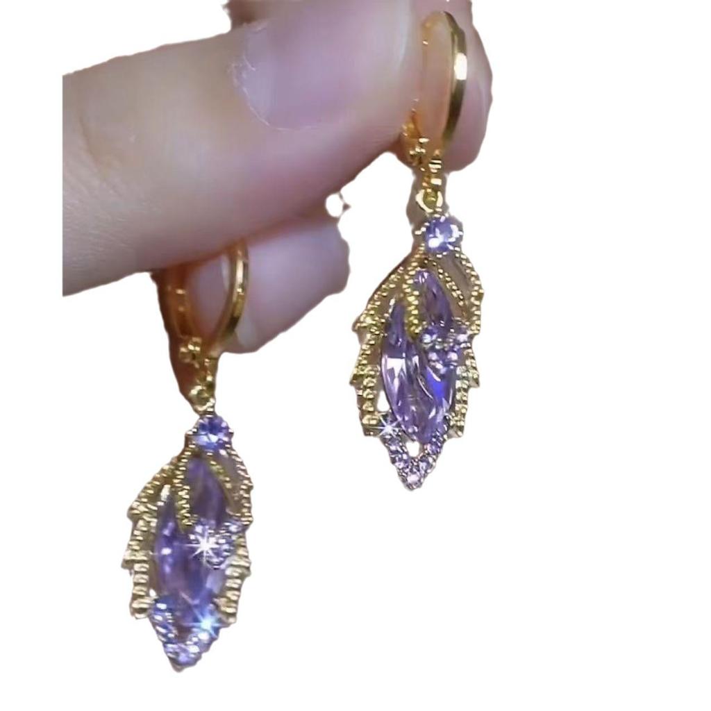 2024 Luxury Minimalist Gold Zirconia Leaf Ear Cuffs for Women