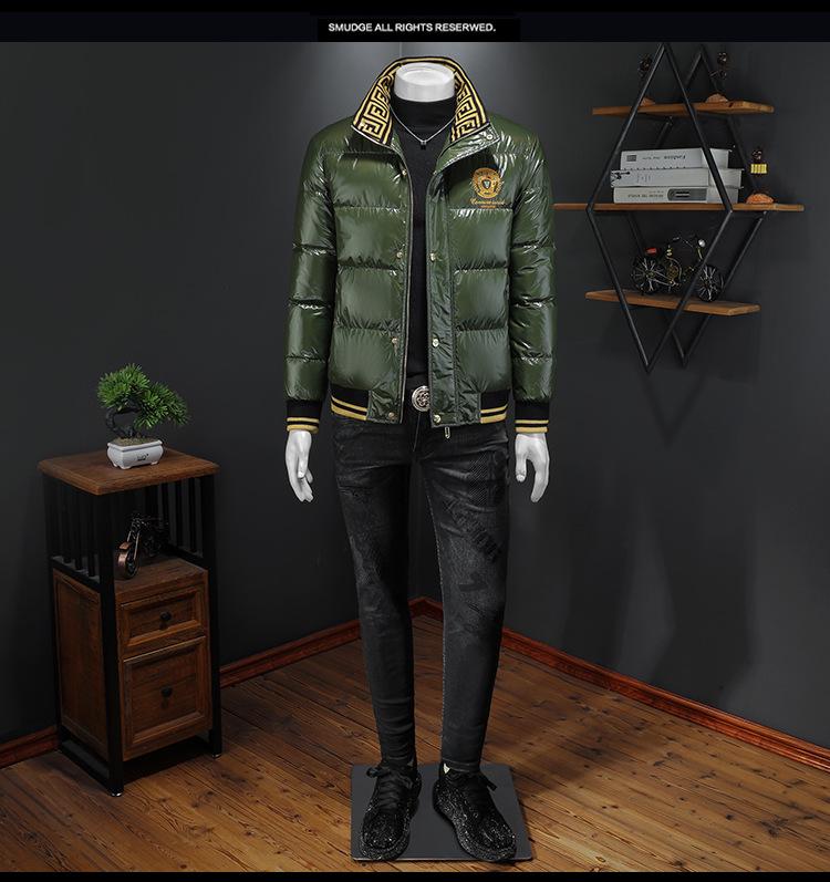 Trendige weiße Herren-Daunenjacke mit heller Oberfläche (Modell 2025) – Dick gefütterter und leichter Wintermantel