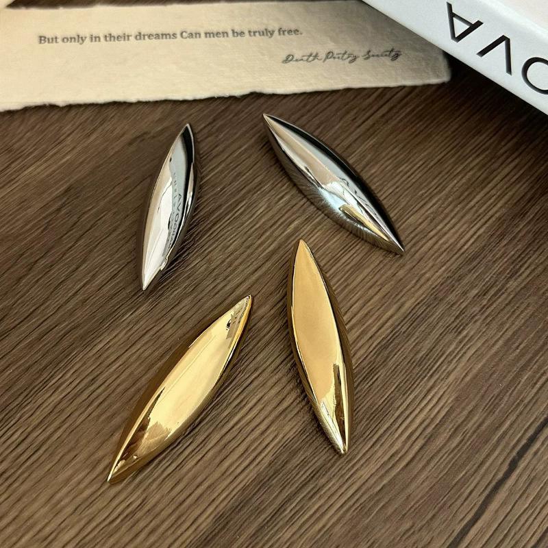 New Fashionable And Trendy Metal Glossy Conical Teardrop Earrings High-End And Stylish Stud Earrings Ladies' Jewelry Accessories