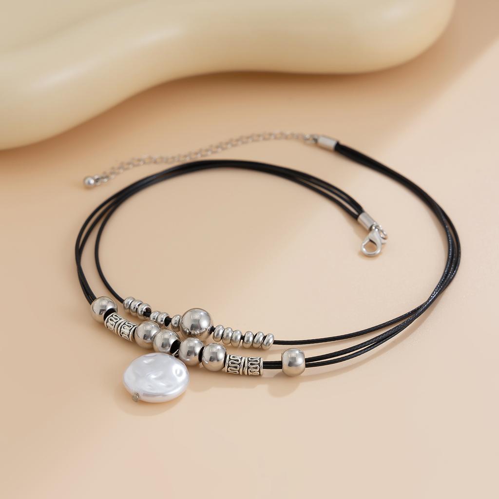 Fashion Niche Simple Bead Necklace, Ladies' Temperament Pendant Necklace, Versatile Daily Commuting Accessory