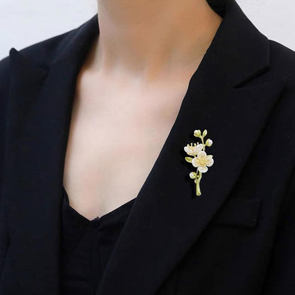 Retro Green Jasmine Flower Brooch, Women's Plant Flower, Pearl Chest Flower, Suit,  Buckle Pin Accessory