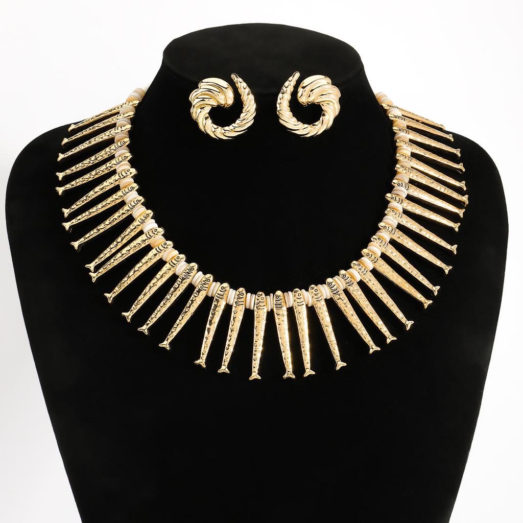 New personality exaggerated small fish tassel necklace fashionable thread simple earrings set versatile and advanced sense