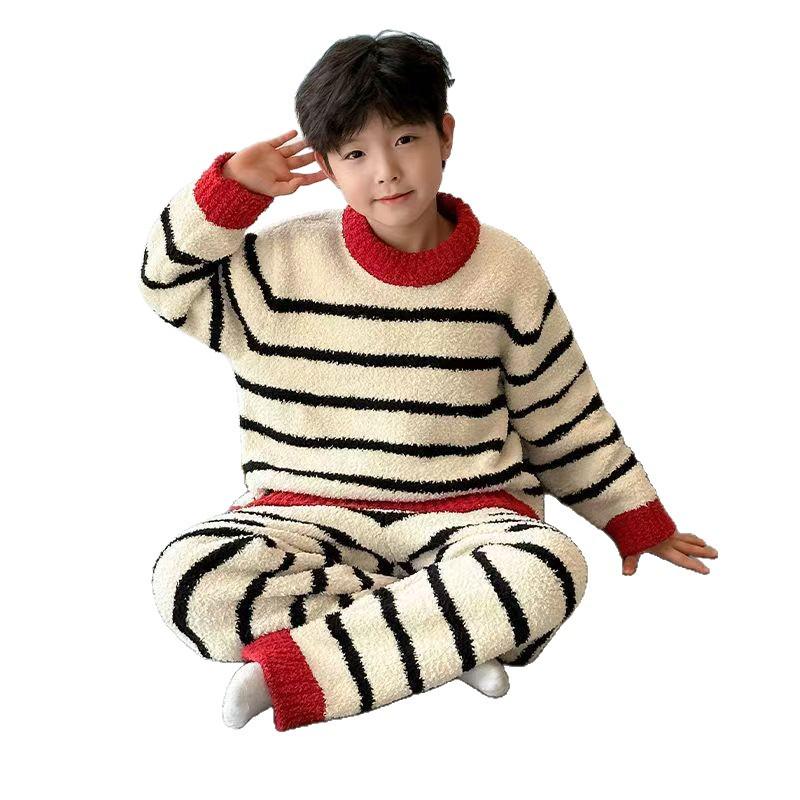 Girls' 2025 Winter Coral Fleece Pajama Set – Cozy Velvet Homewear for Middle and Big Kids