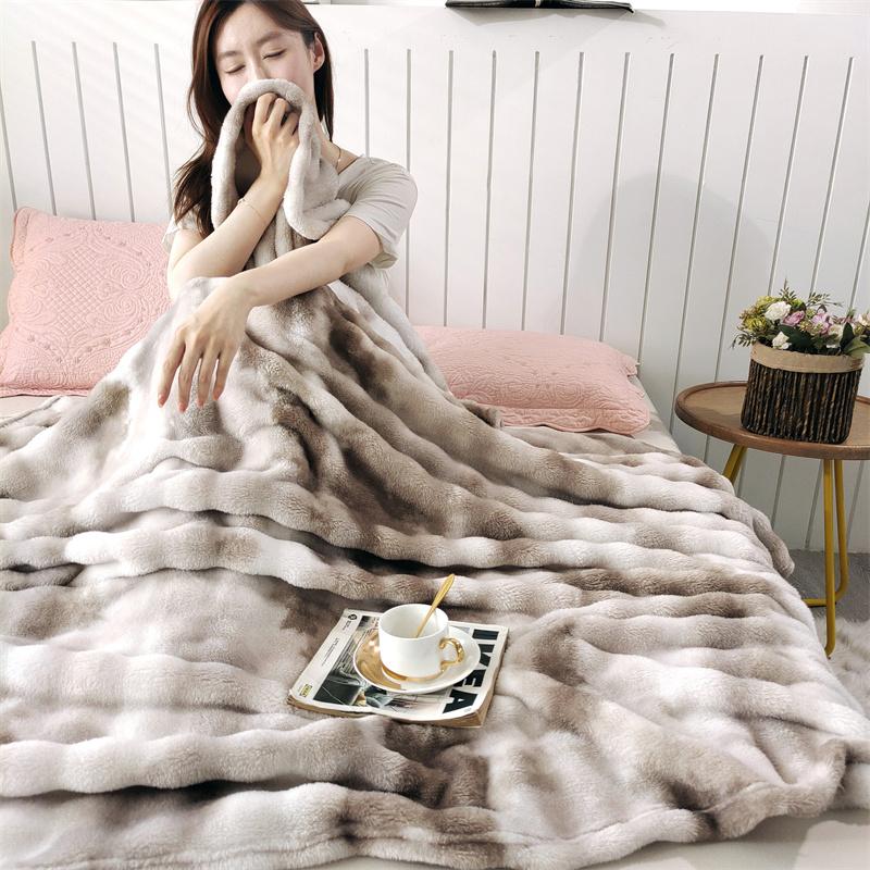 Tuscan Autumn Winter Warmth Blanket Thickened Keep Warm Flannel Sofa Blankets Soft Comfortable Bubble Fleece Nap Shawl Blanket