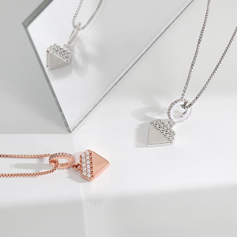Original Design Wearing Pendant Necklace, Triangular High-end Design Sense Simple Diamond Necklace