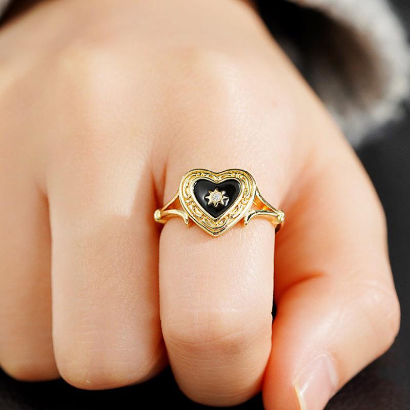 Huitan Black Heart Enamel Rings with Shiny Sun Design New Rings for Women Wedding Party Statement Female Accessories Jewelry