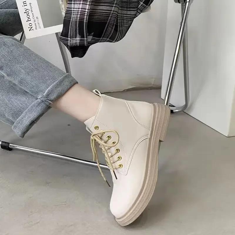 Fashion Booties Large Size Warm Flat Female Short Shoes Round Toe Boot Designer Luxury Fashion 2024 Chic and Elegant Women's Ankle Boots