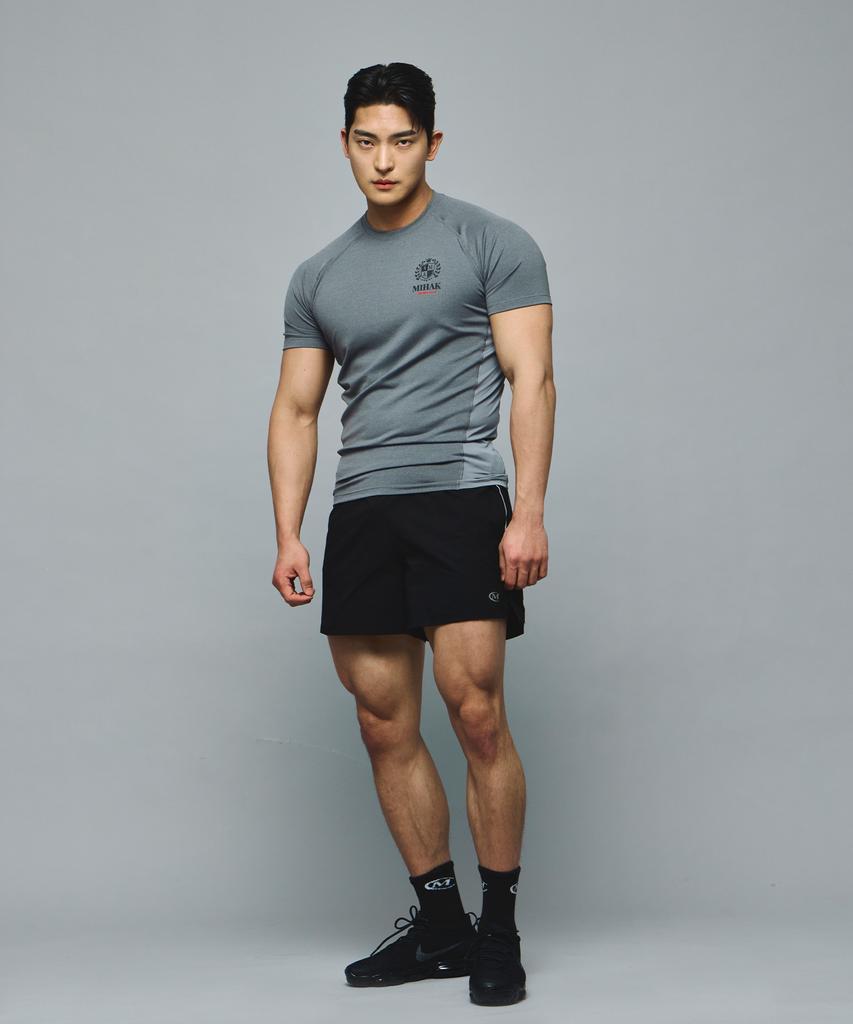 Mihag Ivy League Muscle Pro T-Shirt (Gray)