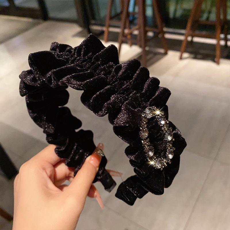 Exquisite and Fashionable Retro Light Luxury Style, Super Immortal Sparkling Diamond Black Pleated Headband Hair Accessory, New Popular Hairband