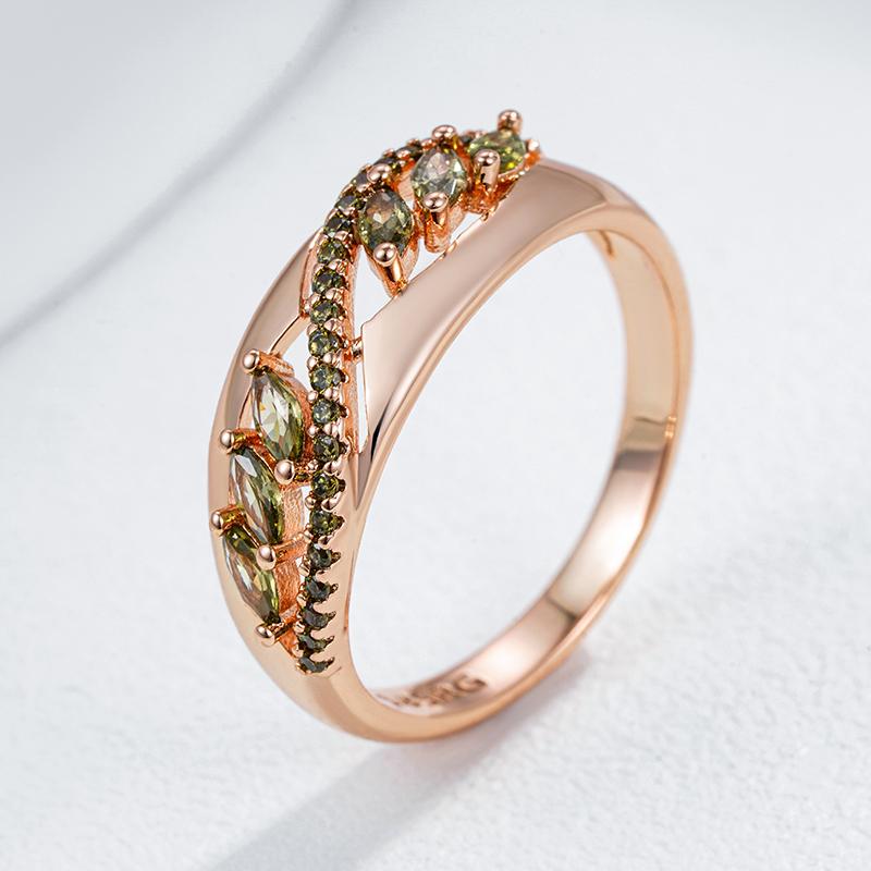 Unique  Rose Gold Color Crystal Ring For Women Fashion Olive Green Natural Zircon Accessories Vintage Daily Jewelry