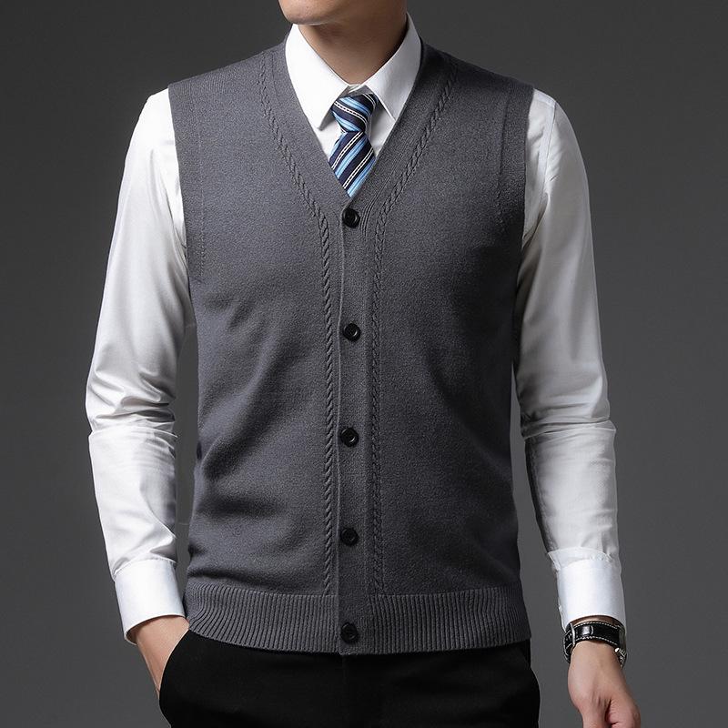 Men's Red Wool Vest: Collarless, Single-Breasted, Solid Color, Fitted Casual Wear for Autumn and Winter.