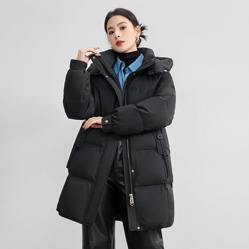 New large-size cotton-padded clothes for women's winter medium and long cold-proof clothes, thin and thickened hooded cotton-padded jacket.